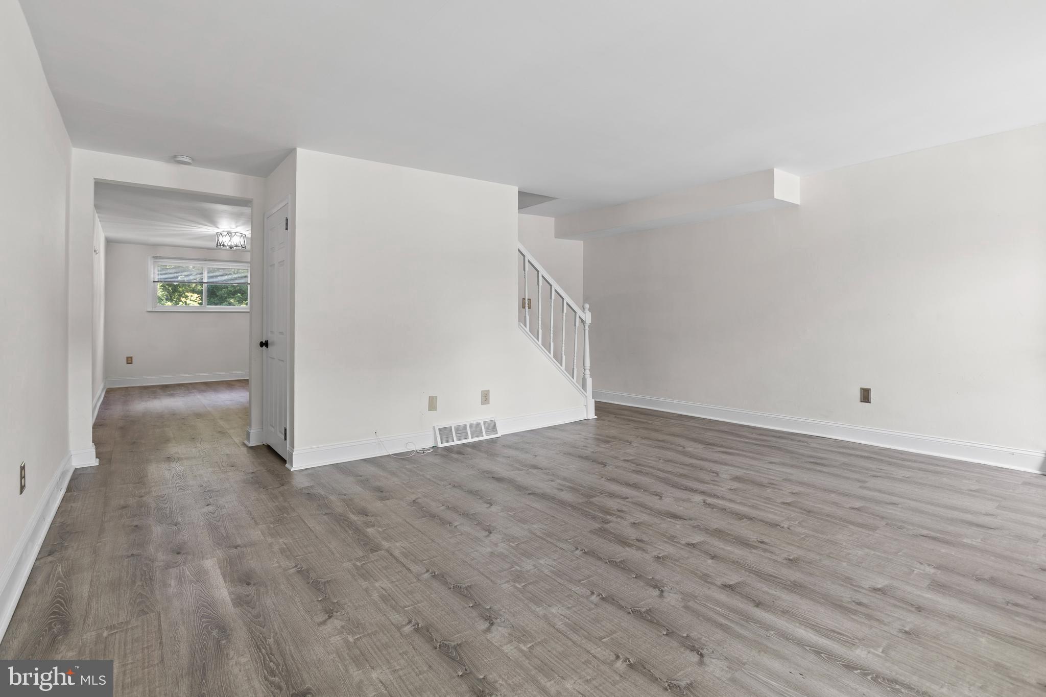 1434 Powell Road Brookhaven, PA 19015 - Photo 5 of 30