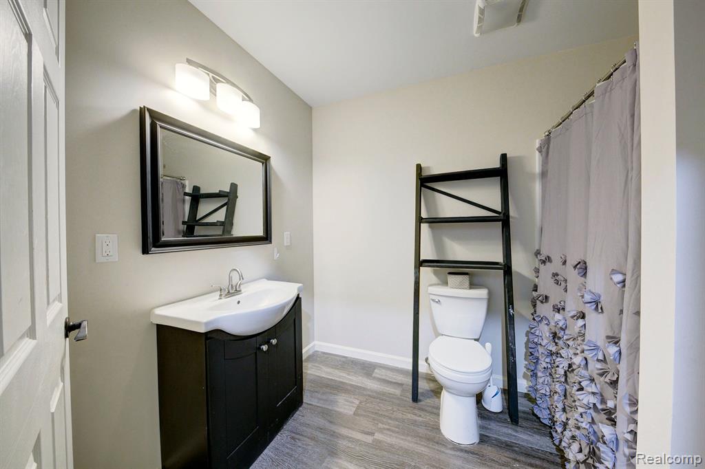 48107 Hanford Road Canton, MI 48187 - Photo 50 of 60