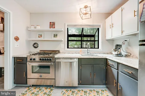 $625,000 | 7417 Hastings Street, Springfield, VA 22150