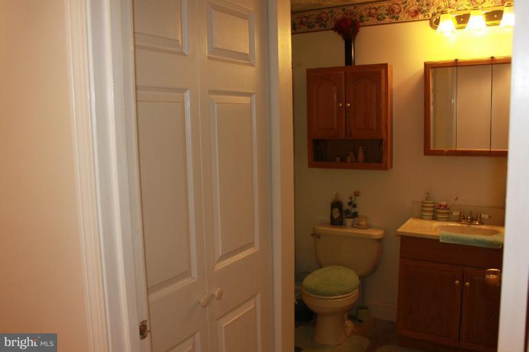 3513 Blue Coat Road Nottingham, MD 21236 - Photo 8 of 17 Bath