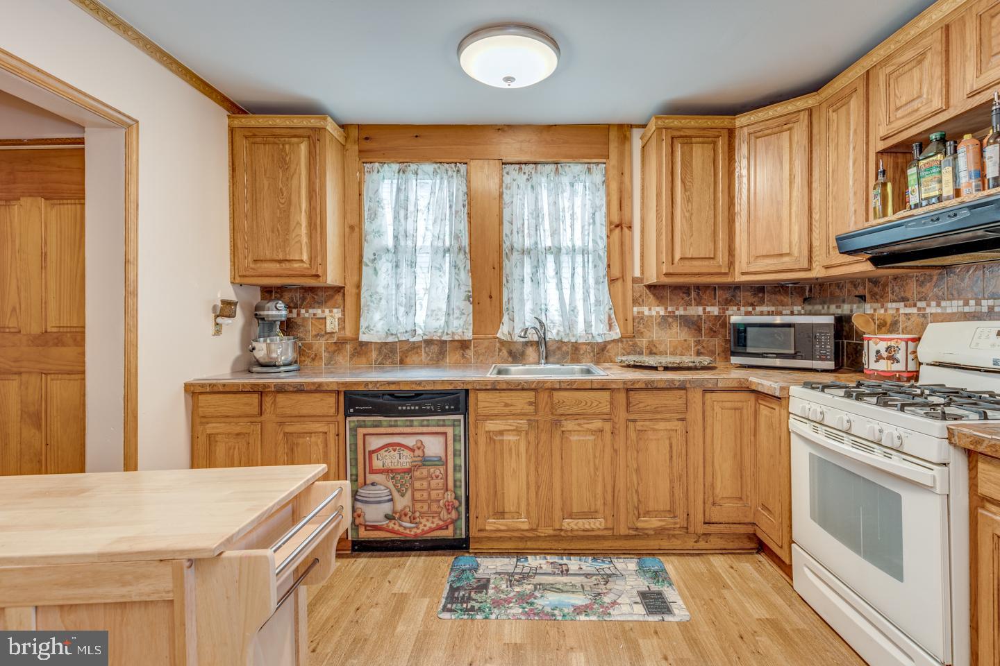 338 Carroll Street Riverside, NJ 08075 - Photo 4 of 11