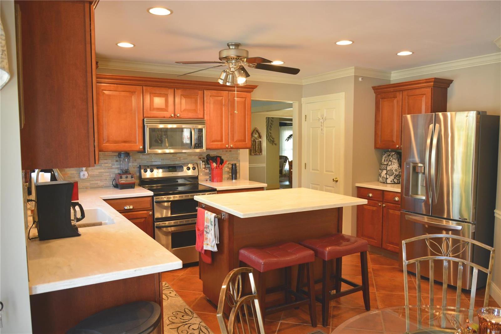 2540 England Town Road St. Louis, MO 63129 - Photo 5 of 53 Gallery Image 5
