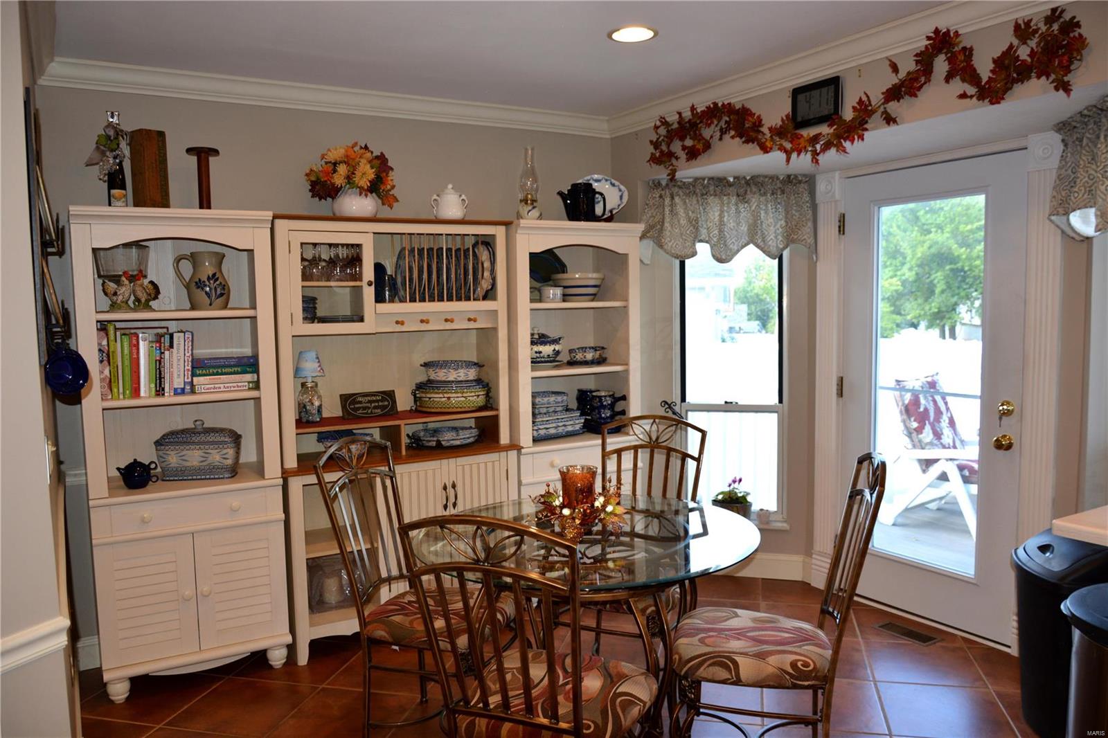 2540 England Town Road St. Louis, MO 63129 - Photo 10 of 53 Gallery Image 10