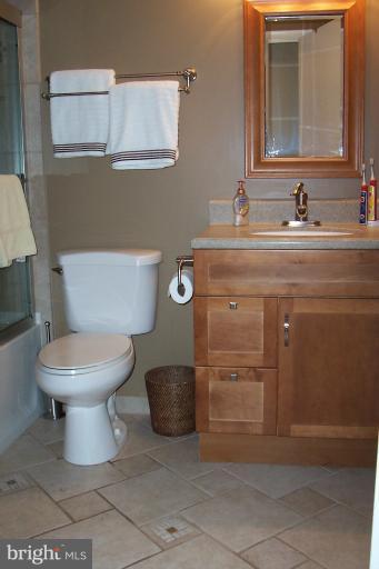 146 Sullivan Road Westminster, MD 21157 - Photo 14 of 22 Bath