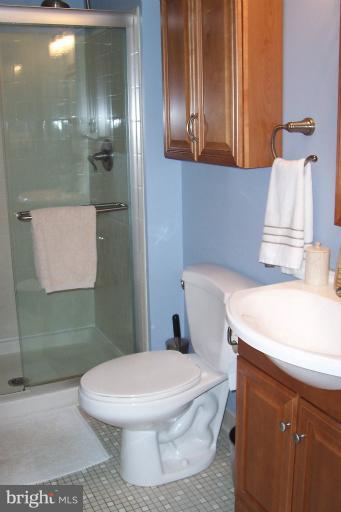 146 Sullivan Road Westminster, MD 21157 - Photo 4 of 22 Bath