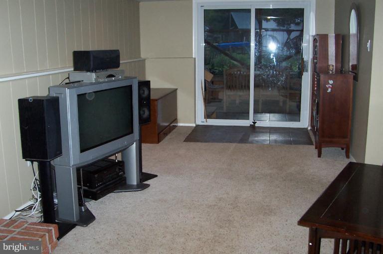 146 Sullivan Road Westminster, MD 21157 - Photo 10 of 22 Interior (General)
