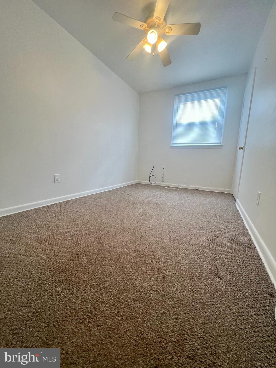 1635 Griffith Street Philadelphia, PA 19111 - Photo 15 of 17 an empty room with a bathroom