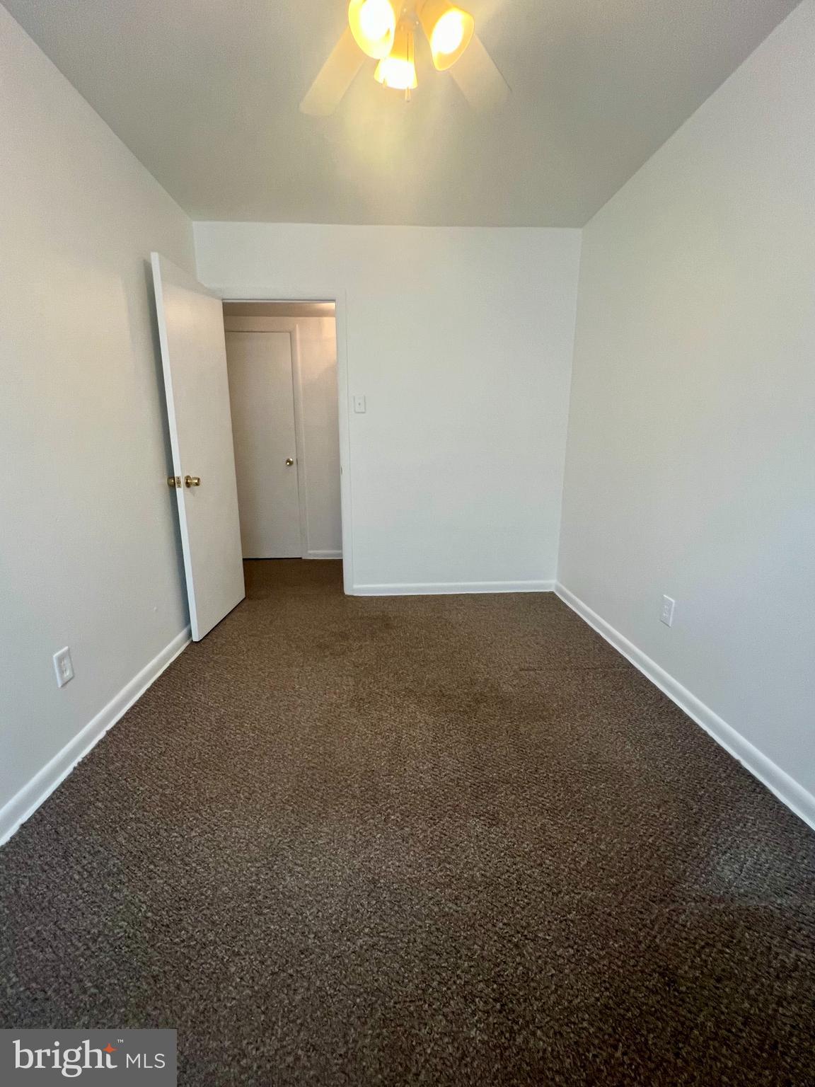 1635 Griffith Street Philadelphia, PA 19111 - Photo 17 of 17 an empty room with a window