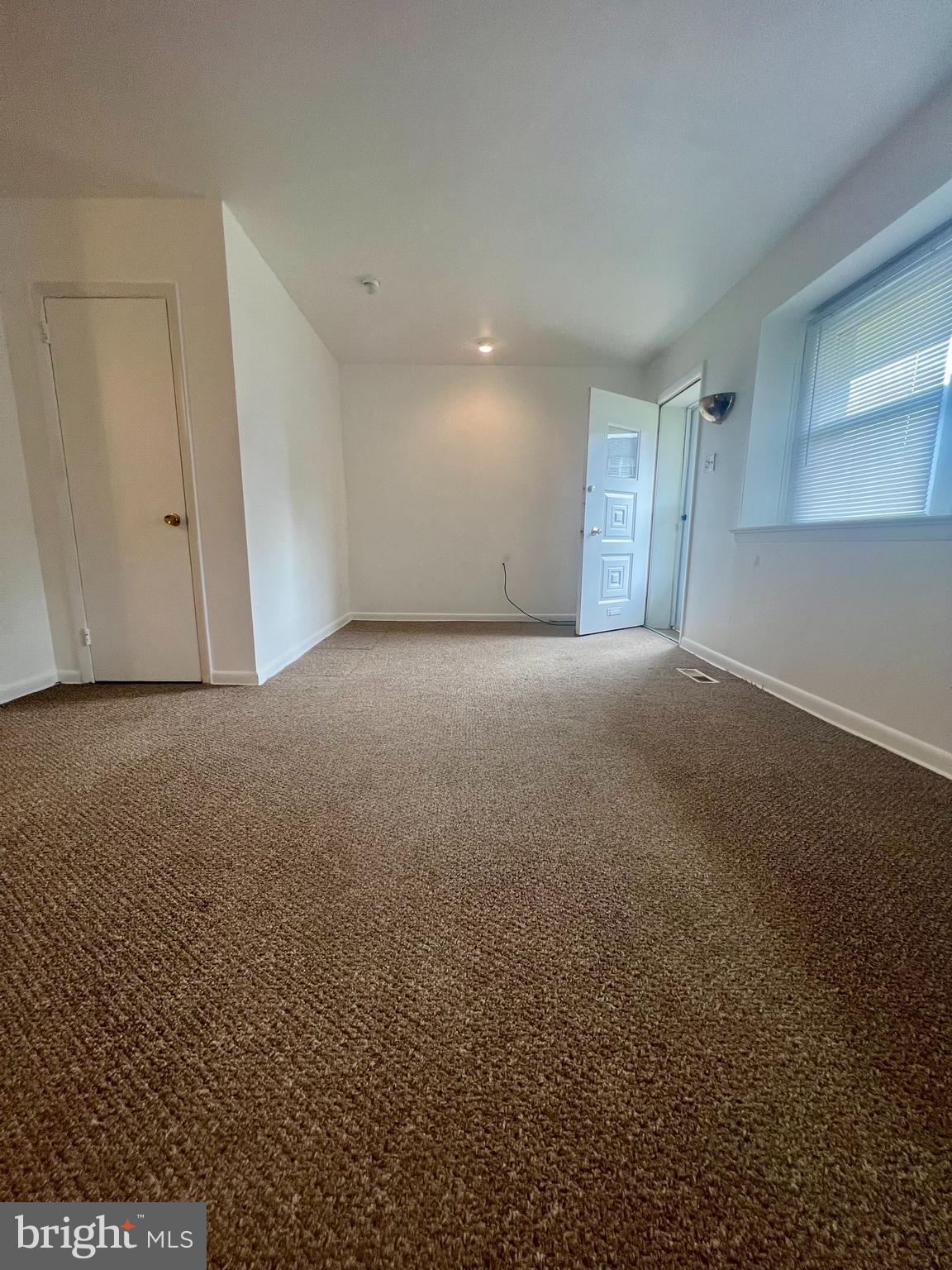 1635 Griffith Street Philadelphia, PA 19111 - Photo 4 of 17 a view of empty room