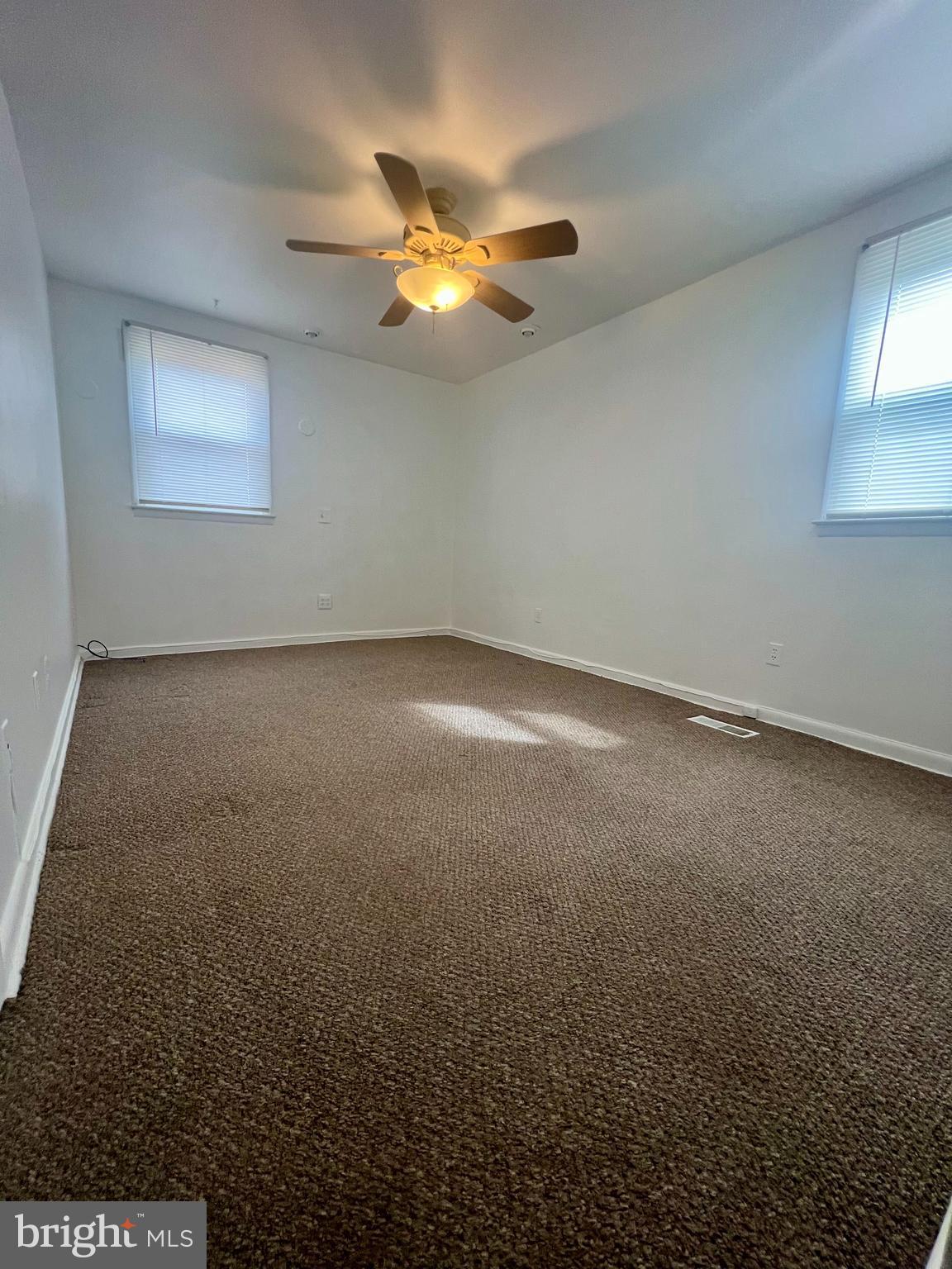 1635 Griffith Street Philadelphia, PA 19111 - Photo 10 of 17 a view of an empty room with a window
