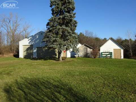 3398 North Washburn Road Davison, MI 48423 - Photo 19 of 36 20426188-18.JPG