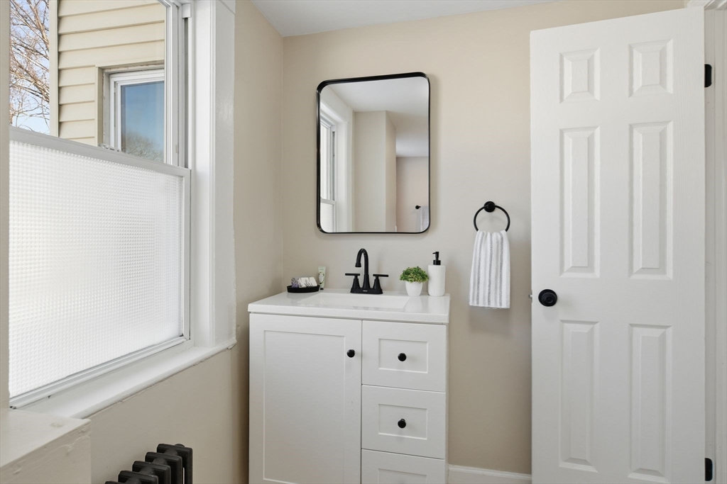 20-22 Gay Terrace West Springfield, MA 01089 - Photo 18 of 27