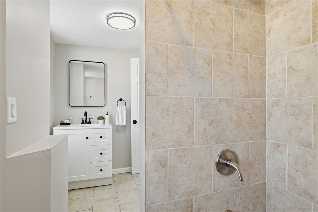 20-22 Gay Terrace West Springfield, MA 01089 - Photo 19 of 30