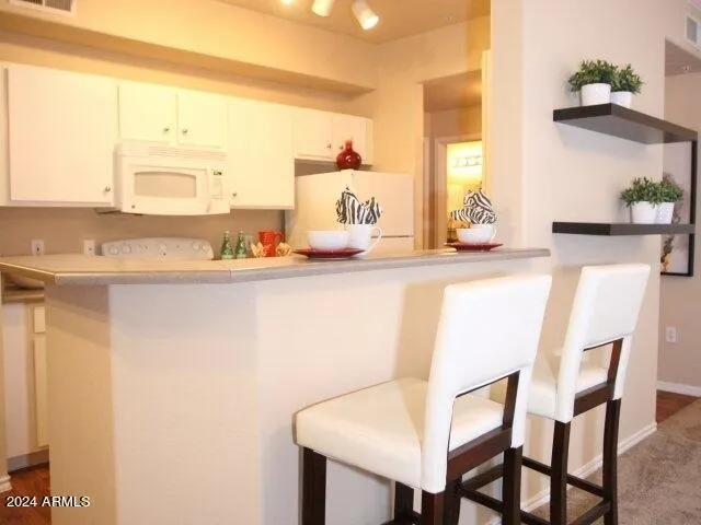 $1,220 | 411 East Indian School Road, Unit 21, Phoenix, AZ 85012