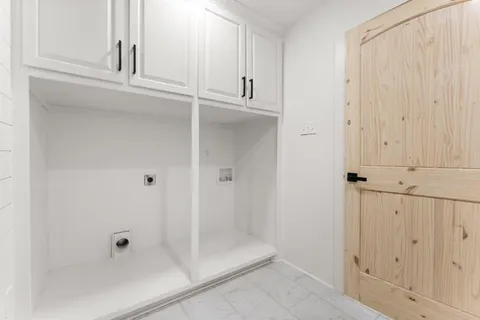 $639,000 | 131 Sandpiper Lane, Lake Charles, LA 70607