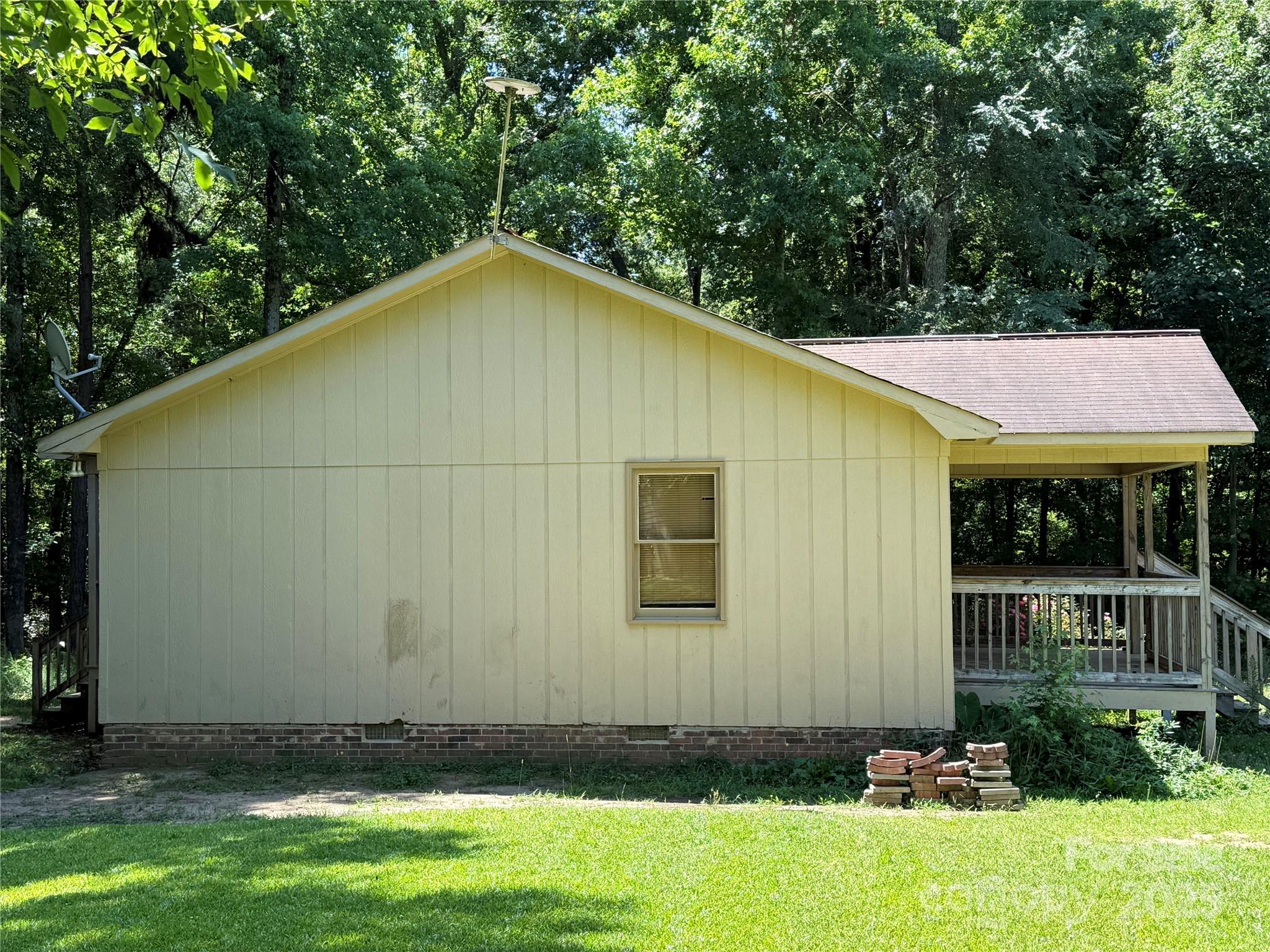 5881 Robinhood Road Fort Lawn, SC 29714 - Photo 2 of 17 Gallery Image 2