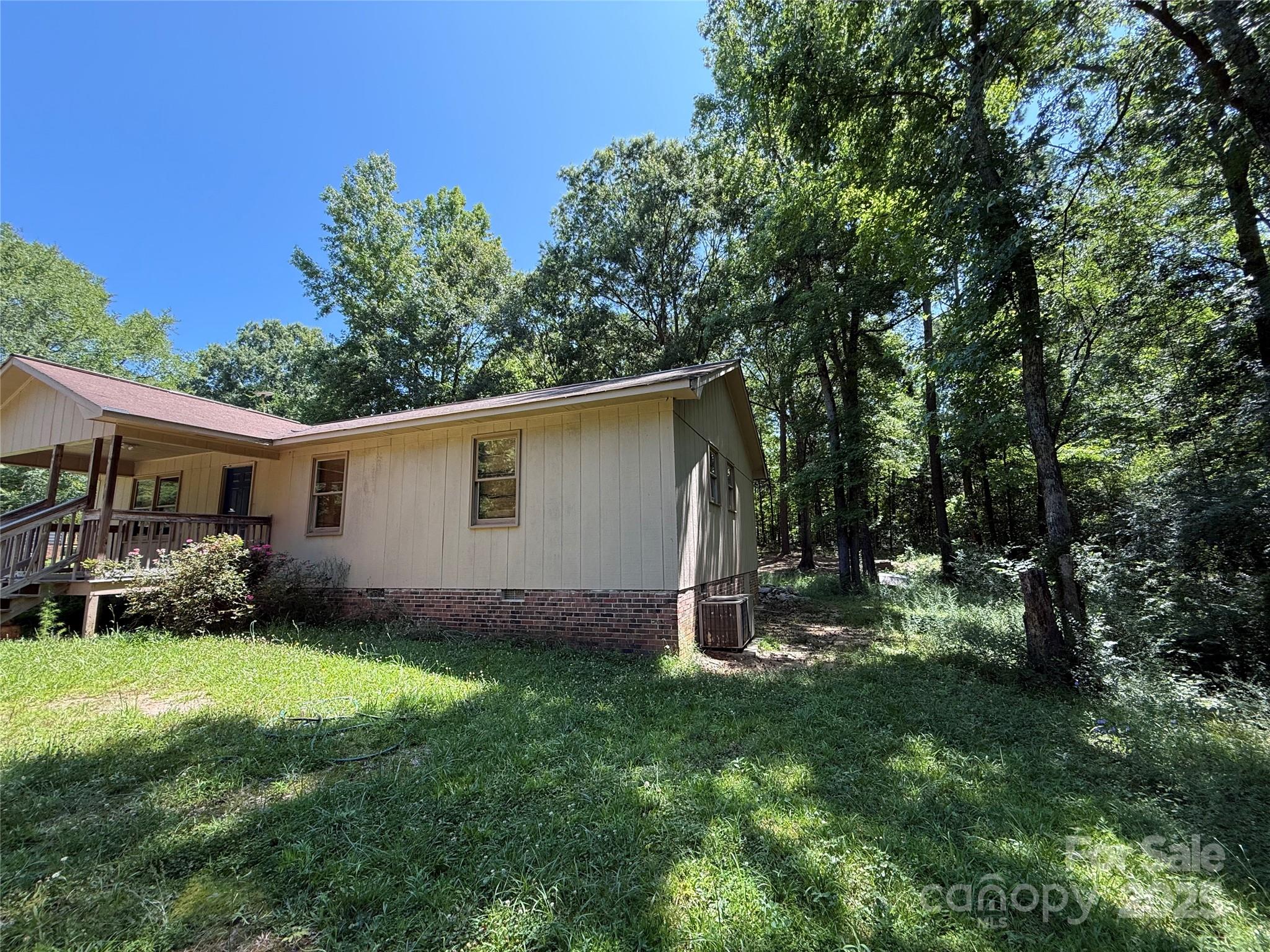 5881 Robinhood Road Fort Lawn, SC 29714 - Photo 3 of 17 Gallery Image 3