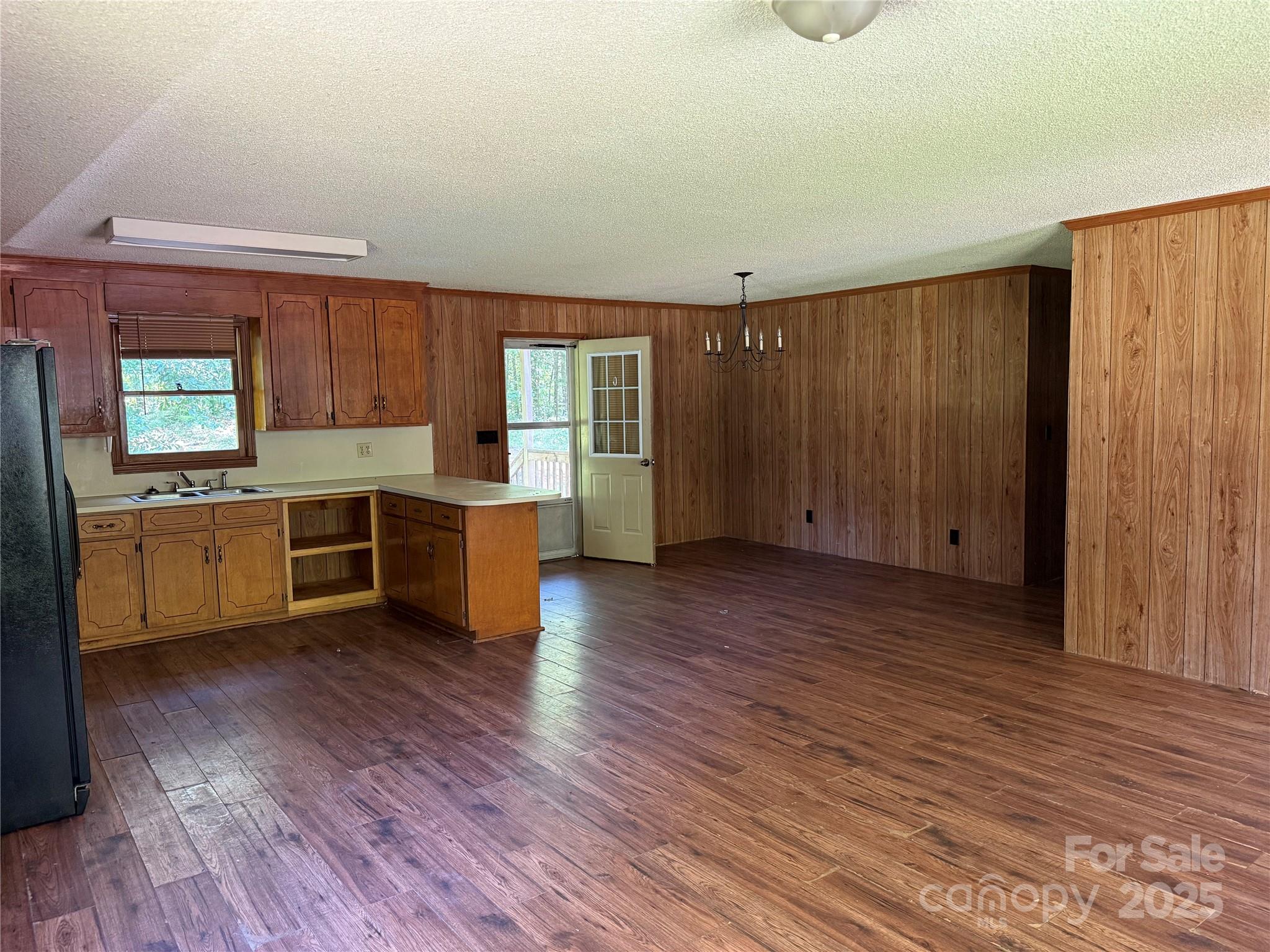 5881 Robinhood Road Fort Lawn, SC 29714 - Photo 8 of 17 Gallery Image 8