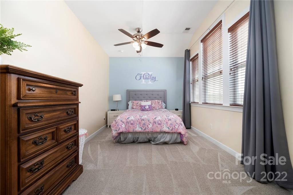 4212 Hubbard Road, Unit 72 Charlotte, NC 28269 - Photo 26 of 45 Gallery Image 26