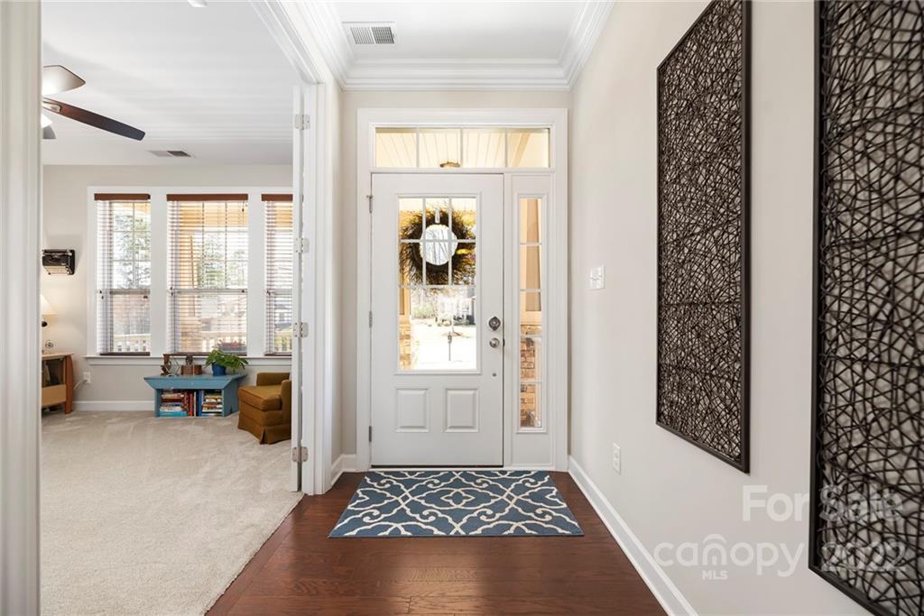 4212 Hubbard Road, Unit 72 Charlotte, NC 28269 - Photo 4 of 45 Gallery Image 4