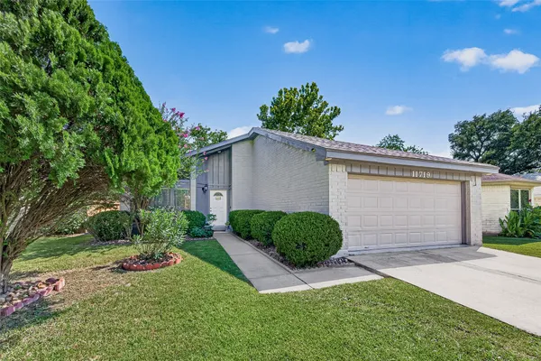 $289,900 | 11719 Acadian Drive, Houston, TX 77099