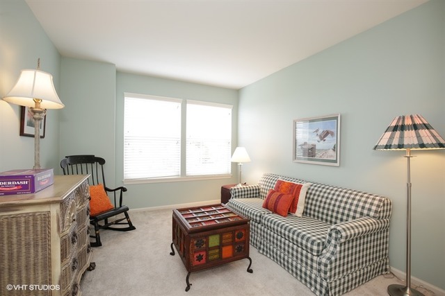 2 Edgebrook Court, Unit 2 Algonquin, IL 60102 - Photo 14 of 19