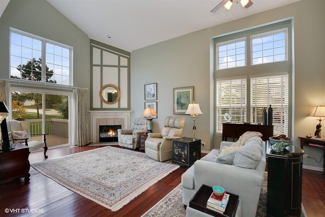 2 Edgebrook Court, Unit 2 Algonquin, IL 60102 - Photo 3 of 19