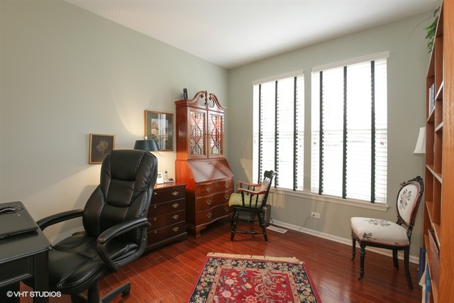 2 Edgebrook Court, Unit 2 Algonquin, IL 60102 - Photo 9 of 19