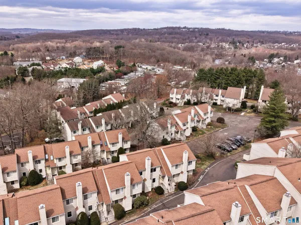 $249,900 | 111 Mallane Lane, Unit 14B, Naugatuck, CT 06770