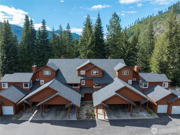 $399,500 | 20701 Club House Drive, Unit 108, Leavenworth, WA 98826