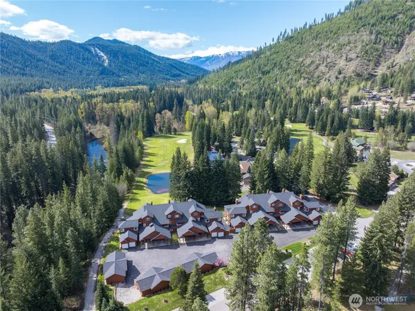 $399,500 | 20701 Club House Drive, Unit 108, Leavenworth, WA 98826