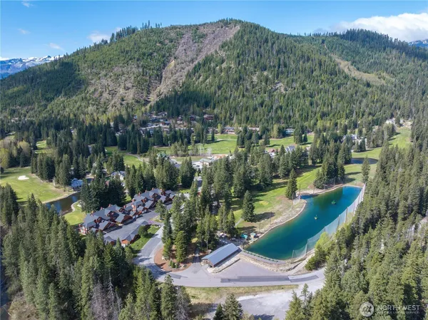 $399,500 | 20701 Club House Drive, Unit 108, Leavenworth, WA 98826