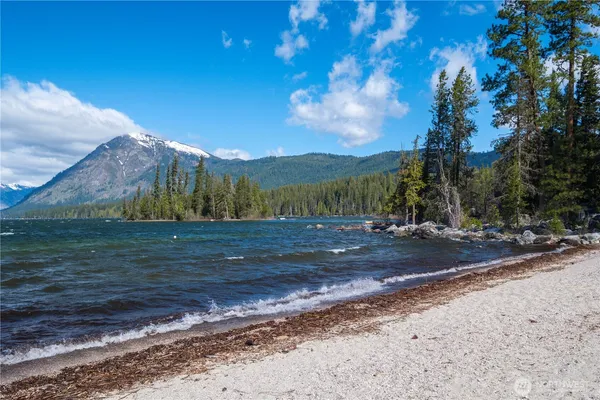 $399,500 | 20701 Club House Drive, Unit 108, Leavenworth, WA 98826
