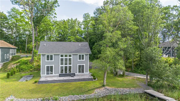 $1,150,000 | 673 Seneca Road, Irondequoit, NY 14622