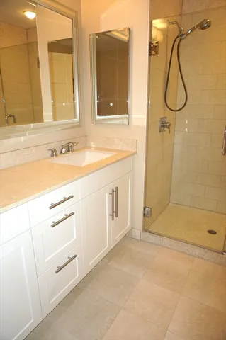 $3,750 | 10-40 Nouvelle Way, Unit 748N, Natick, MA 01760