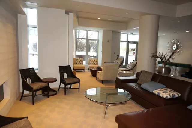 $3,750 | 10-40 Nouvelle Way, Unit 748N, Natick, MA 01760