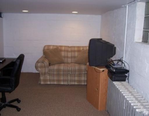 176 Burrell Hill Road Penn, PA 15675 - Photo 15 of 16 Den/Family/Great Room.