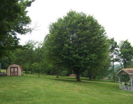 176 Burrell Hill Road Penn, PA 15675 - Photo 3 of 16 Exterior Back.