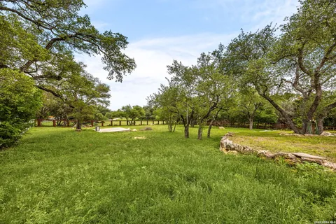$815,000 | 244 Wentworth, Spring Branch, TX 78070