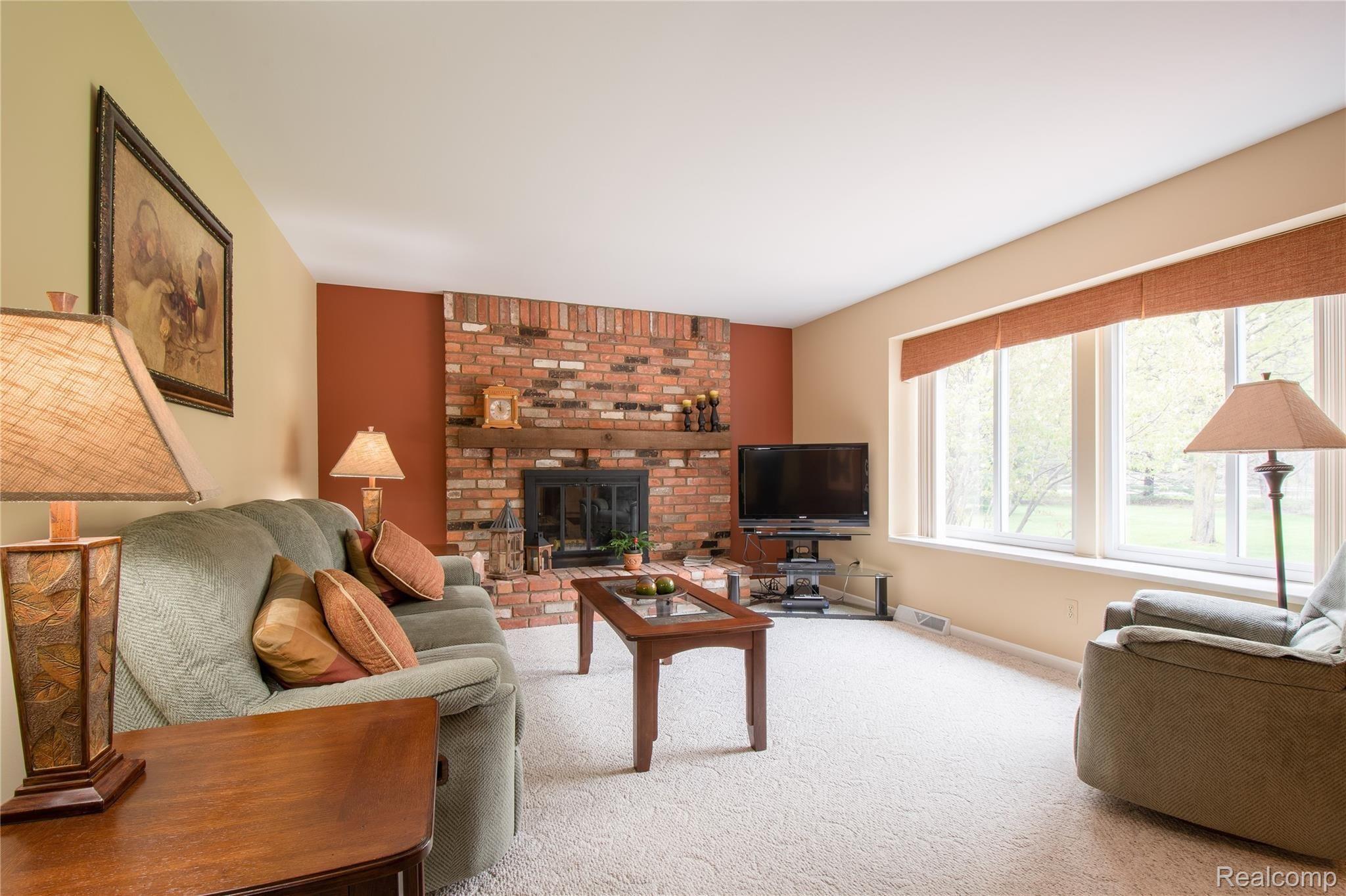 100 South Hughes Road Howell, MI 48843 - Photo 10 of 26 Living Room