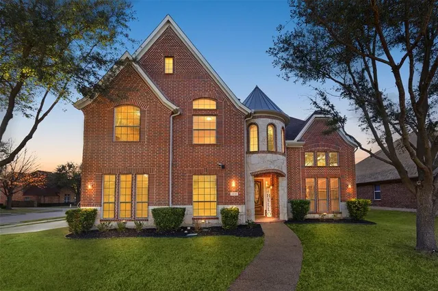 $625,000 | 1531 Halsey Drive, Duncanville, TX 75137