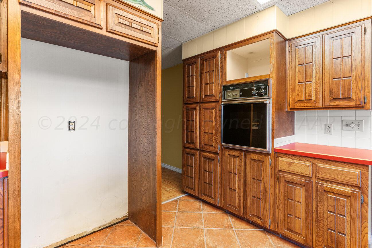 5403 West Cemetery Road Canyon, TX 79015 - Photo 22 of 56 Kitchen