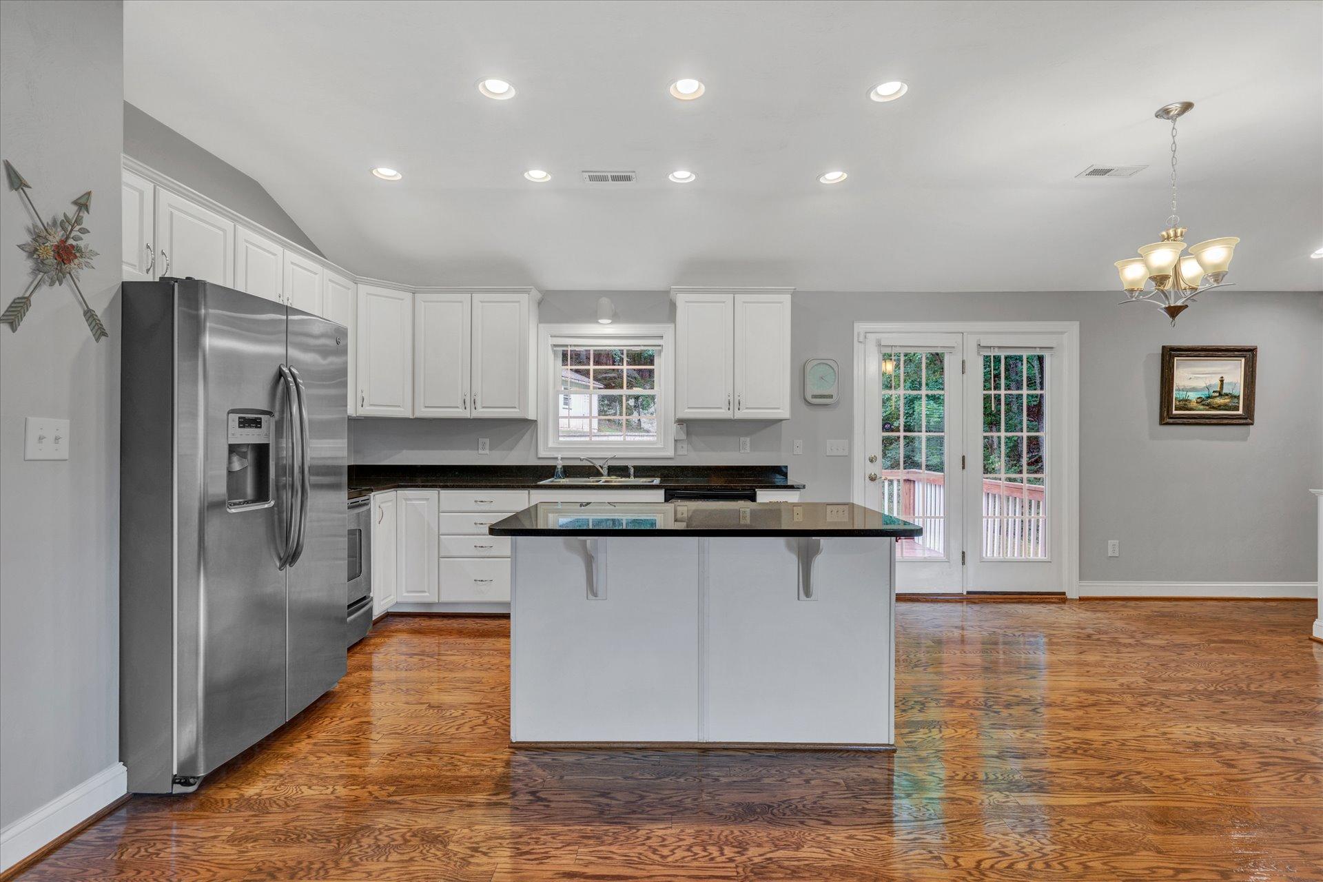 4232 Carr Rouse Road Roanoke, VA 24014 - Photo 13 of 47 10-DSC2264