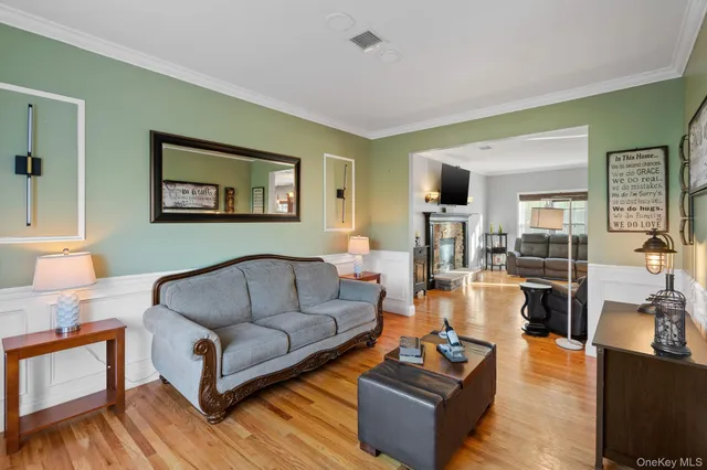 $875,000 | 4 Makan Road, Monroe, NY 10950