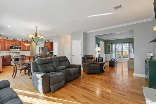 $875,000 | 4 Makan Road, Monroe, NY 10950