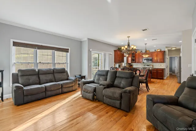 $875,000 | 4 Makan Road, Monroe, NY 10950