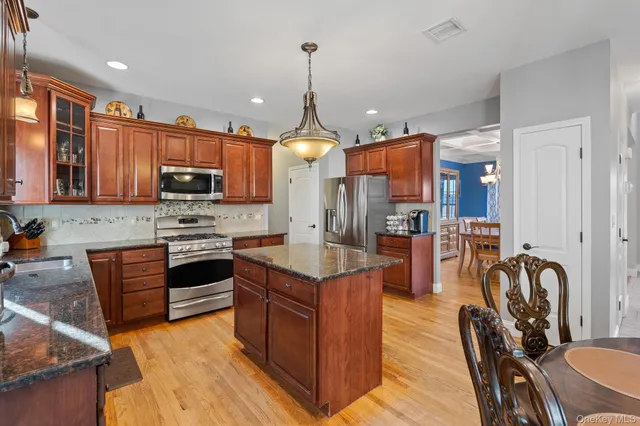 $875,000 | 4 Makan Road, Monroe, NY 10950