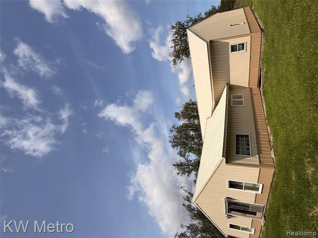 5749 Schultz Road Indian River, MI 49749 - Photo 3 of 24