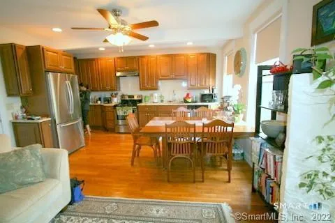 $2,200 | 67 Warren Street, Unit 2, New Haven, CT 06511