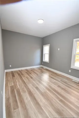 a view of empty room with window